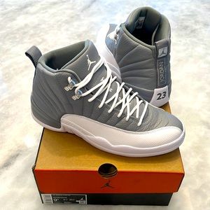Air Jordan 12 Retro - Stealth White & Cool Grey 🤍